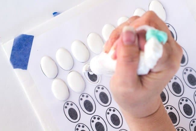 Easy-Easter-DIY-projects-for-couple-6-TodayWeDate.com_