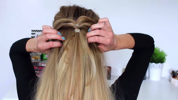 An-Elegant-no-braid-half-up-half-down-hairstyle​-3