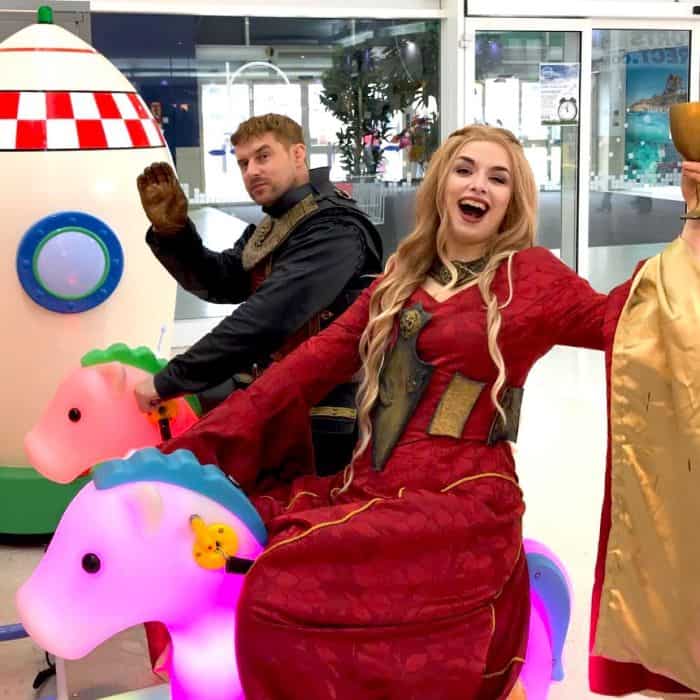 Game-Of-Thrones-Halloween-Costumes-For-Couples-TodayWeDate.com-4