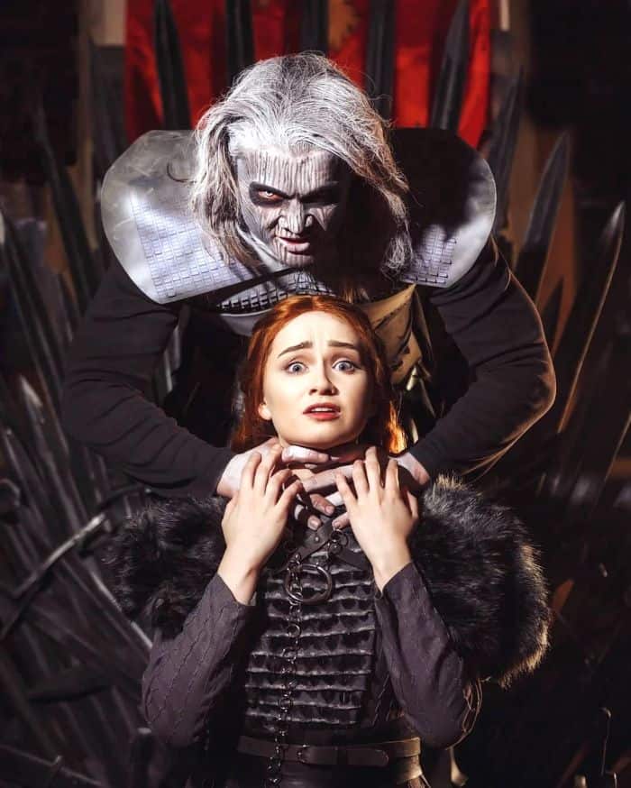 Unexpected-Game-Of-Thrones-Ideas-To-Surprise-Everyone-This-Halloween-TodayWeDate.com-4