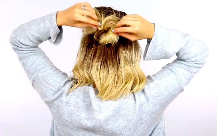 casual-summer-hairstyle-small-bun-half-updo​-4