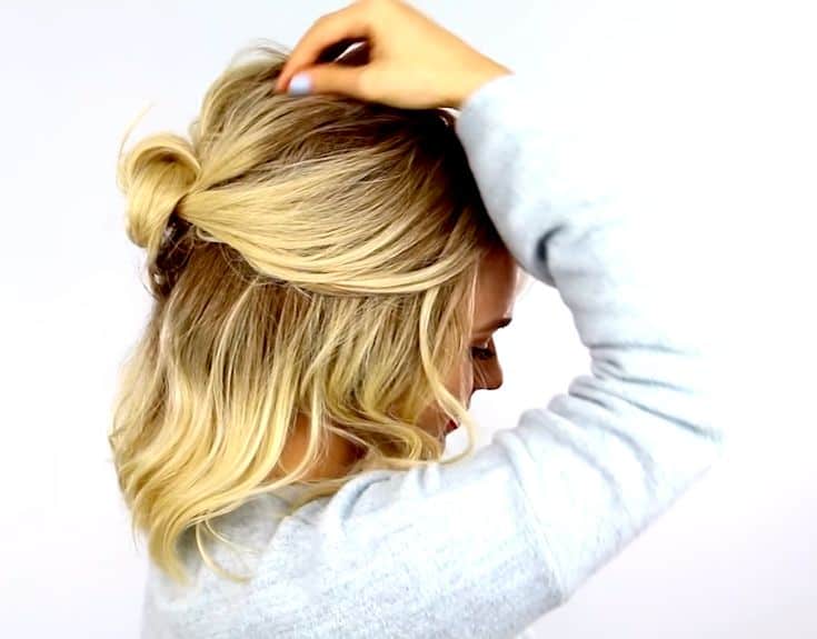 casual-summer-hairstyle-small-bun-half-updo​-5
