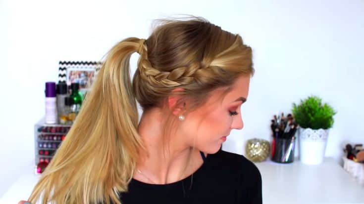 cute-and-easy-summer-hairstyle-for-long-hair-Ponytail-with-a-side-braid​-5